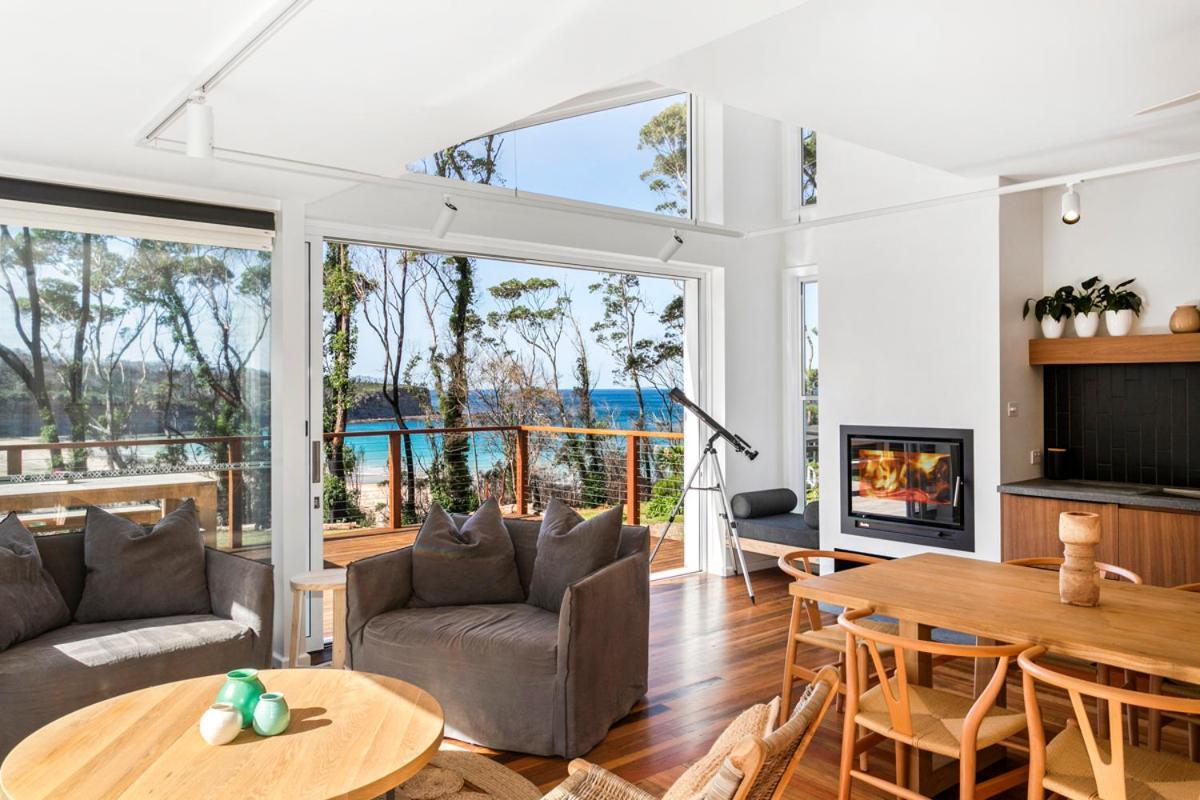 Pebbly Beach Escape East Lynne Экстерьер фото